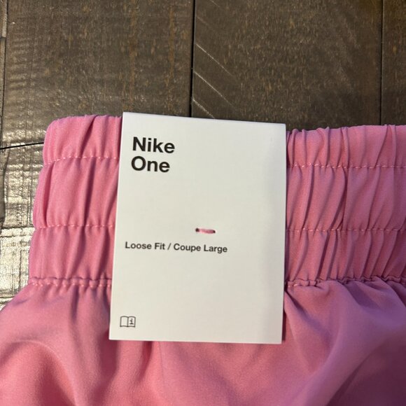Nike Kids Pink Training Shorts Size S NWT - Picture 4 of 5
